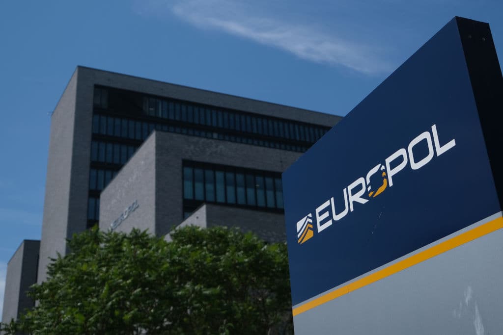 Four Countries, Including the US, Arrest Four in Operation PowerOFF