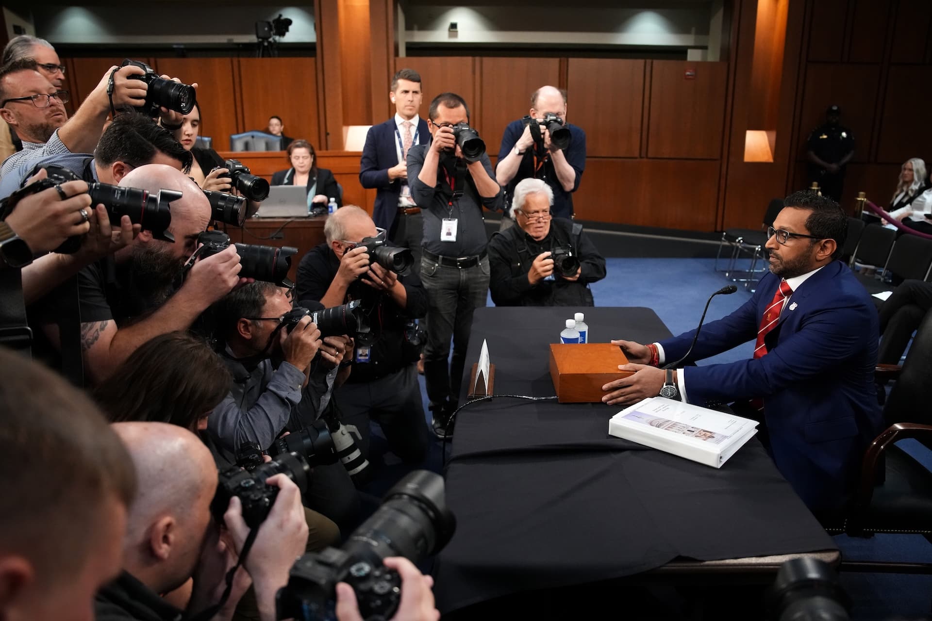 Senators Clash with FBI Director Over Cyber Division Personnel and Arrests