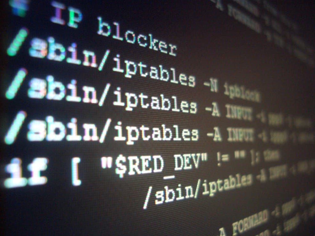 Comprehensive Guide to Configuring iptables for Firewall Management