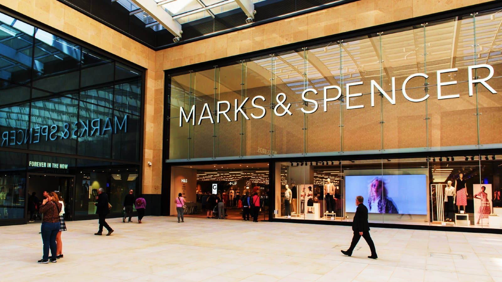 Marks & Spencer Halts Online Orders Following Cyberattack