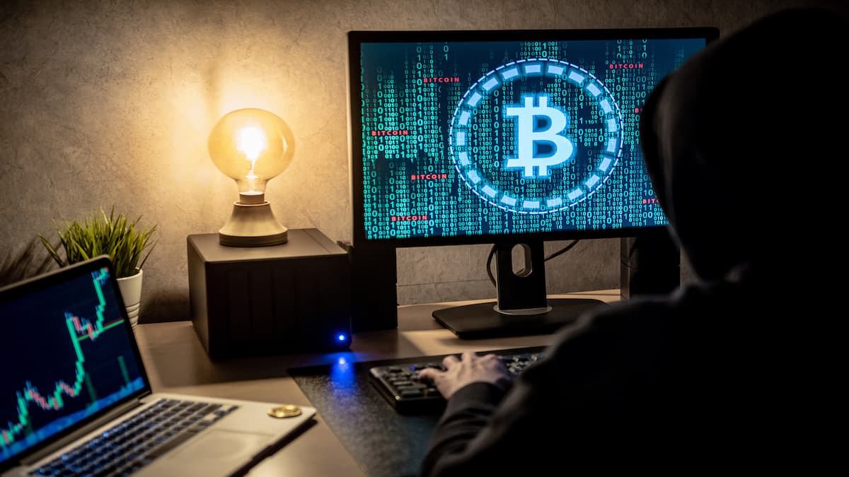 Coinbase Refuses $20M Ransom After Contractors Bribed to Leak Customer Data