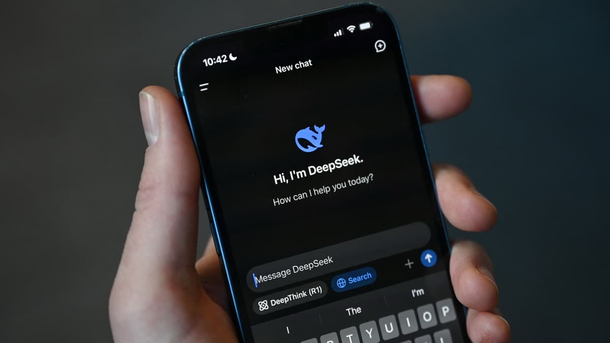 Researchers Study Chinese AI Chatbot DeepSeek's Ability to Develop Malware