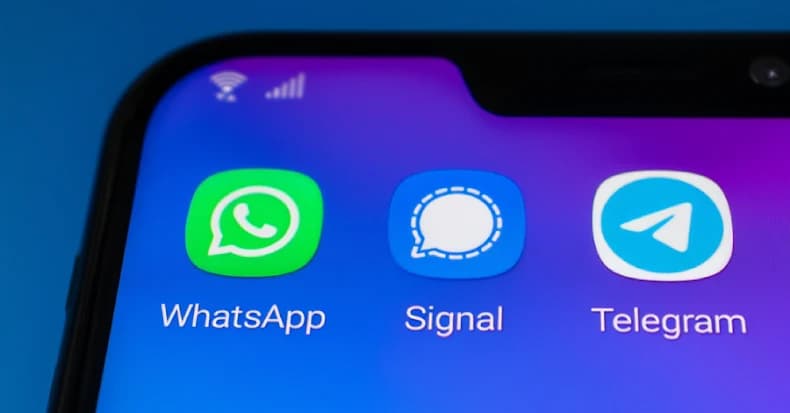 CISA Alert: Active Spyware Campaigns Targeting Mobile Messaging Apps
