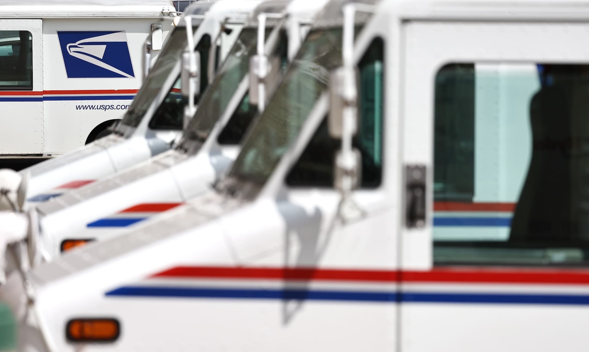 FBI Warns Business Leaders About New Physical Mail Extortion Scam