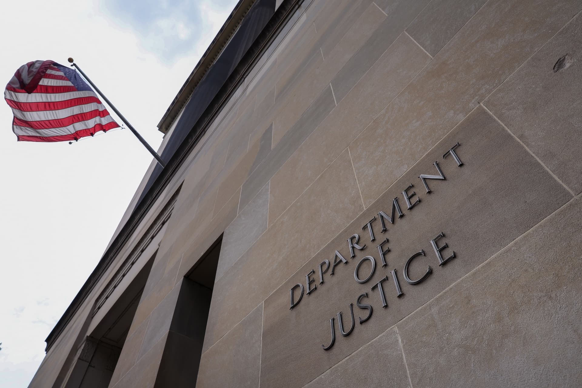 Former Soldier Pleads Guilty in High-Profile Cyberattacks on AT&T and Snowflake