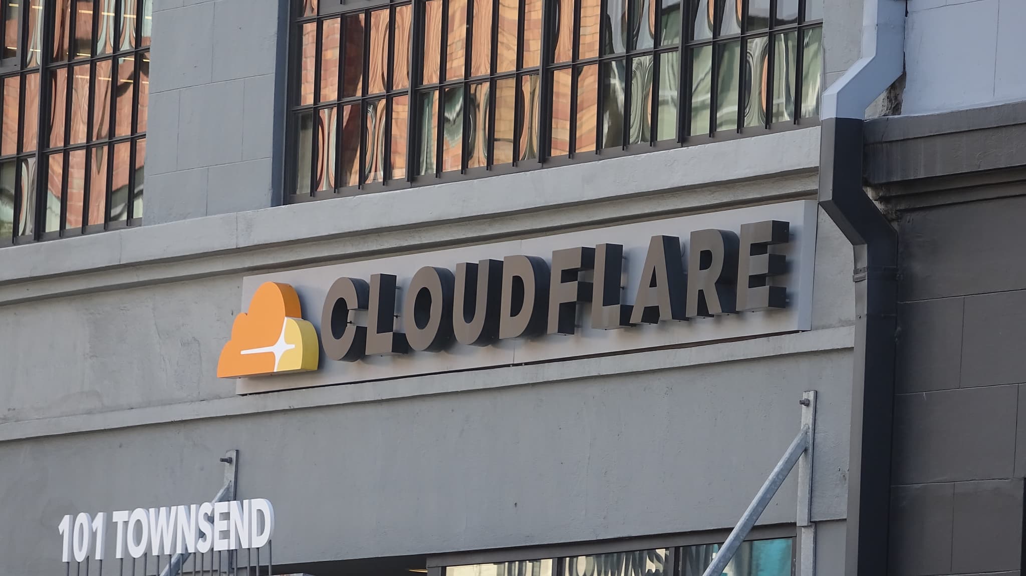 Cloudflare Introduces "Pay-Per-Crawl" Feature to Control AI Web Crawlers