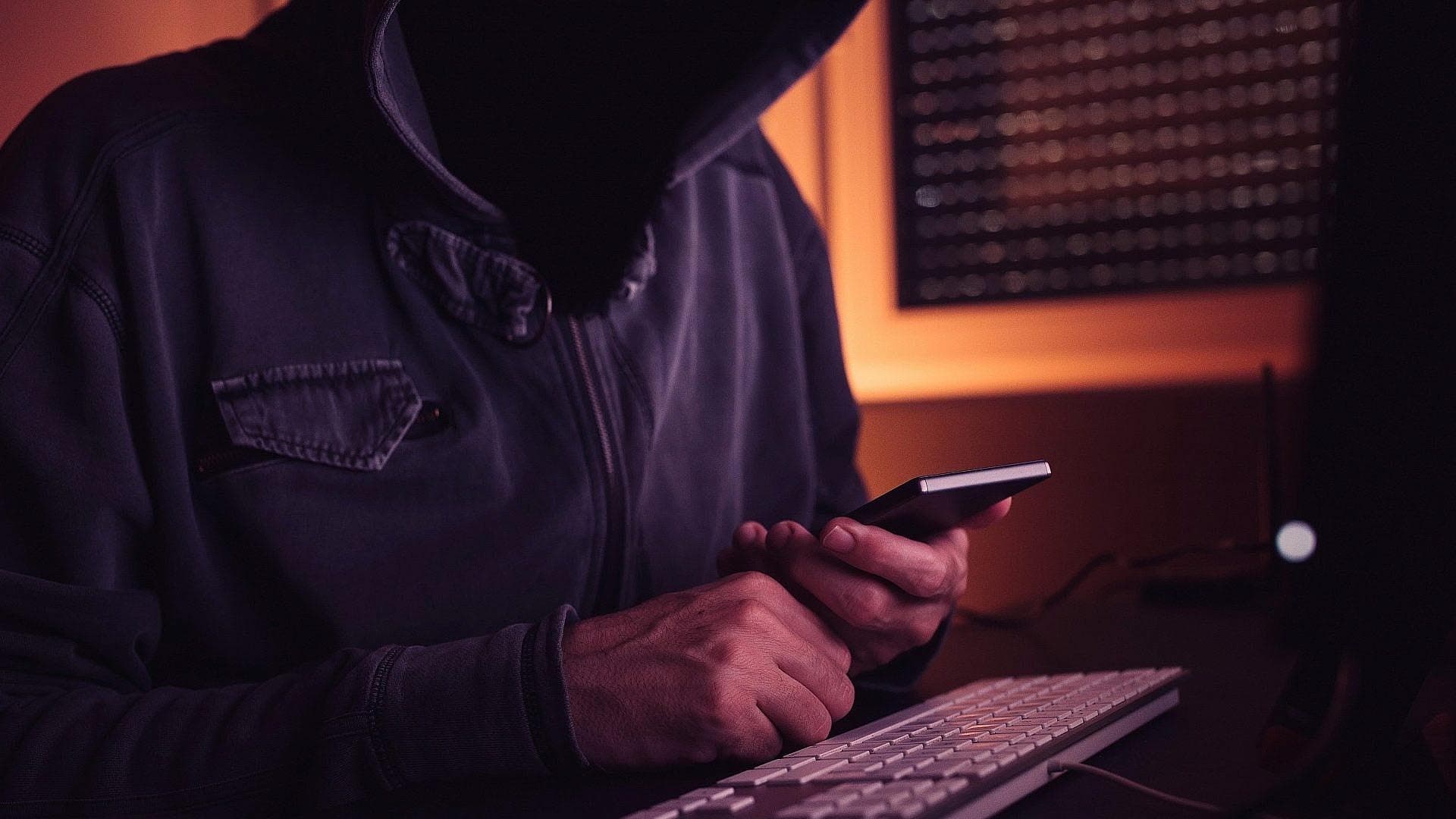 Evolution of Phishing Tactics Exploits Legitimate SaaS Platforms for Vishing Attacks