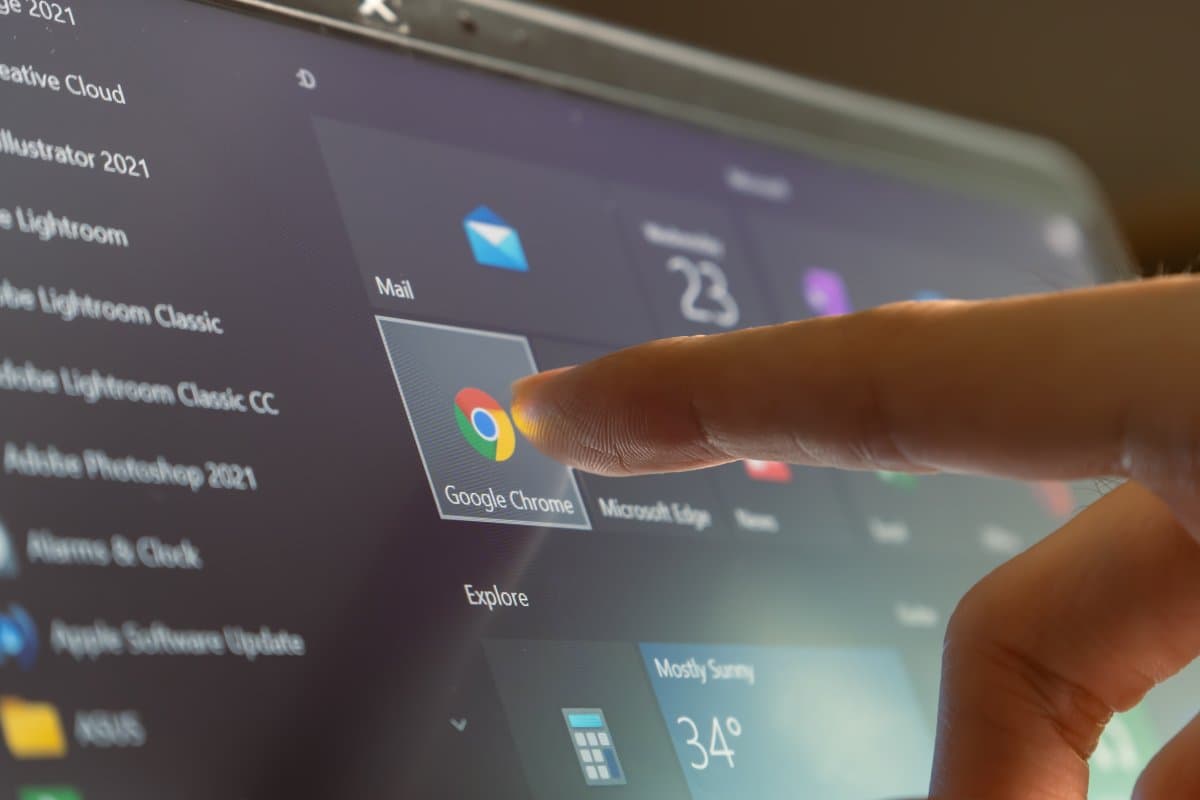 Windows Users Report Chrome Automatically Closing on Startup