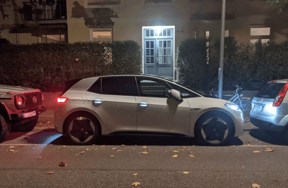 "PerfektBlue" Bluetooth Vulnerability Affects Mercedes, Skoda, and VW Entertainment Systems