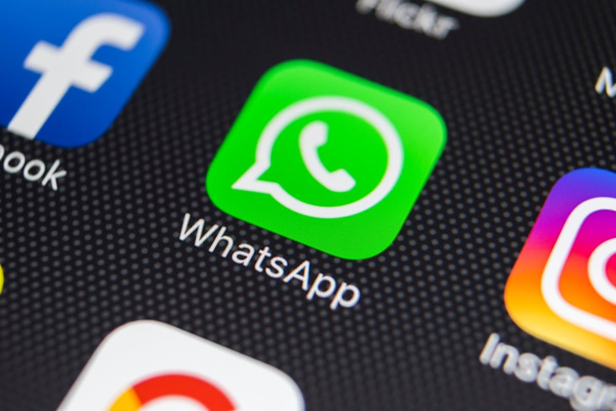 WhatsApp Introduces Passkeys for Passwordless Chat Backups: A Step Towards Enhanced Security