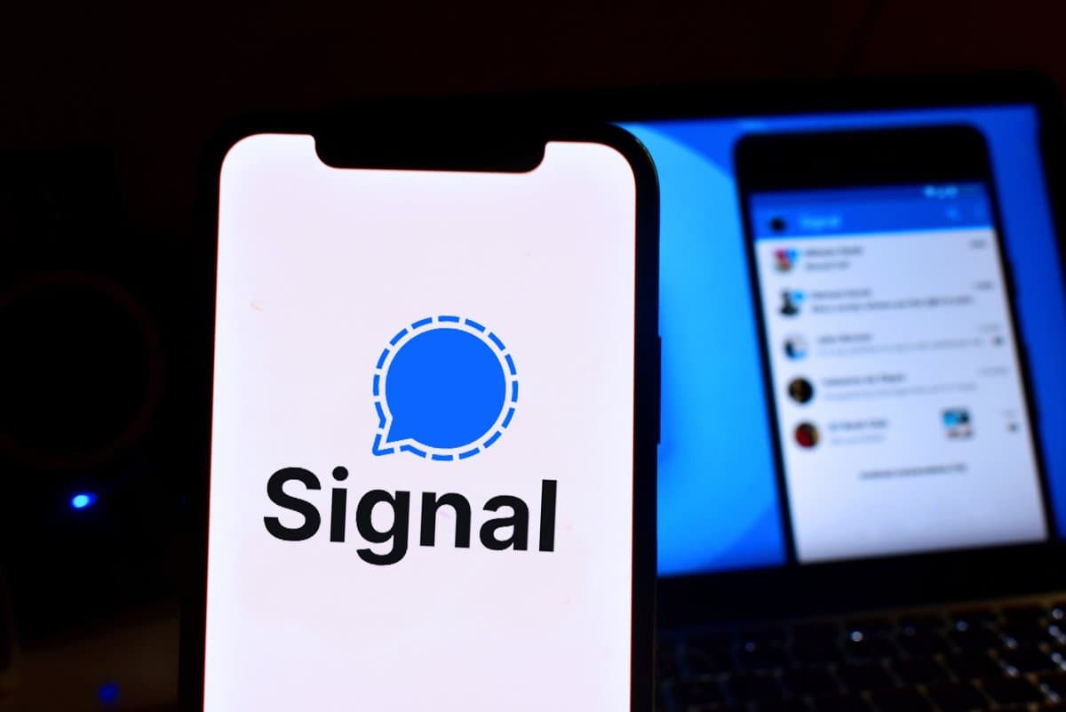 Signal Enhances Double-Ratchet Protocol with Quantum-Resistant Components
