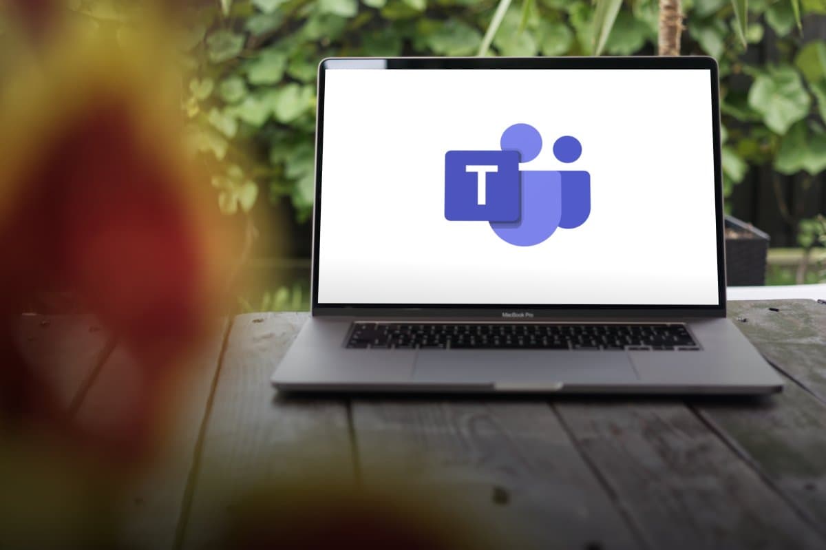 Microsoft Cancels Planned Separation of Phone Feature in Teams and Removes EXIF Metadata from Shared Images