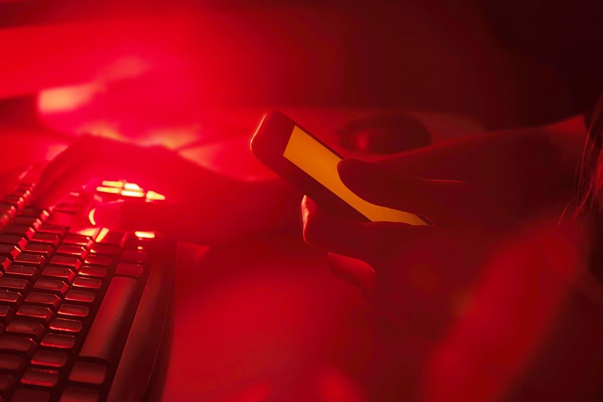 European Commission Bans Top Officials from Using Signal Group Chats Due to Espionage Concerns