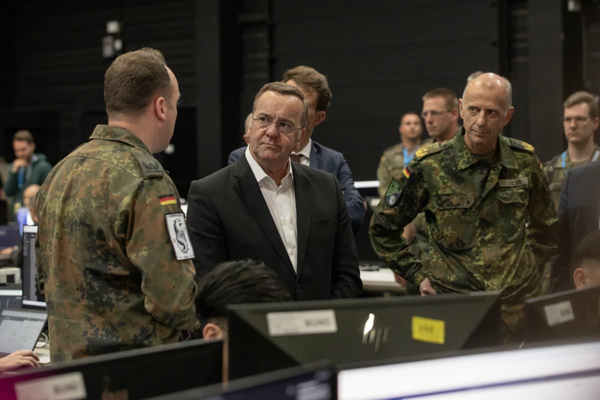 Germany Tightens Security for Private Smartphones in Defense Ministry