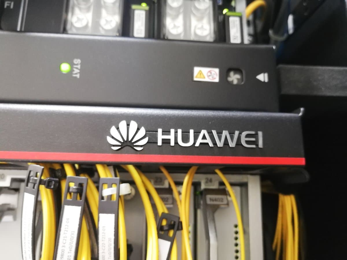 Banning Huawei and ZTE Could Cost European Operators Up to 40 Billion Euros