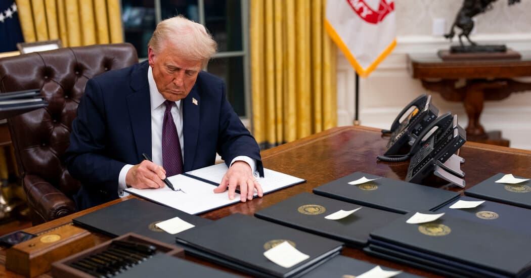 Trump and Advisors to Discuss Potential TikTok Sale