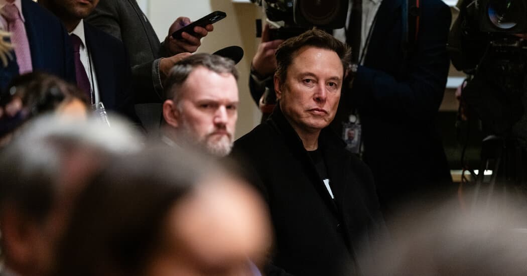 Elon Musk's xAI in Talks for New Funding Following OpenAI's $300 Billion Valuation