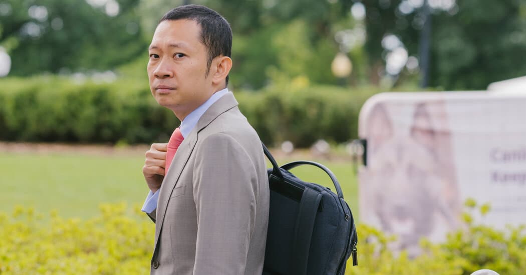 Tech Executive with Chinese Communist Party Ties Welcomed at White House After Buying President's Cryptocurrency