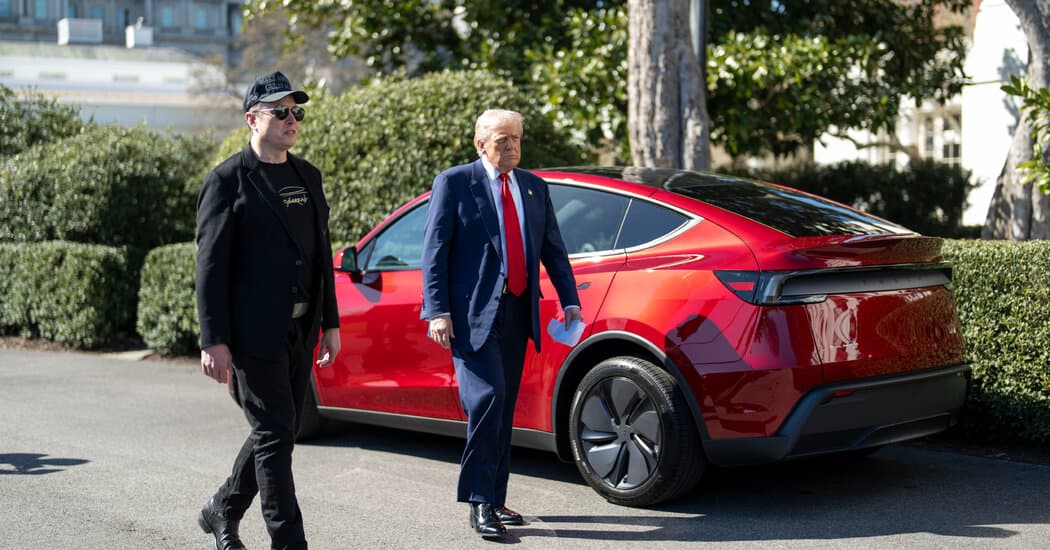 Trump's Relationship with Tech Magnates Centered on Money and Deregulation