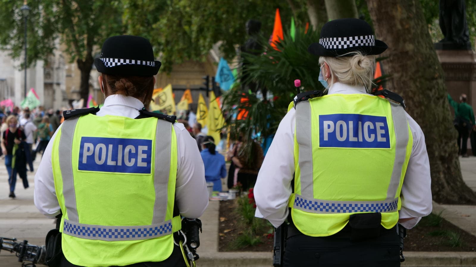 ExfilSquad Hackers Leak Data of Over 100,000 UK Police Officers and Staff