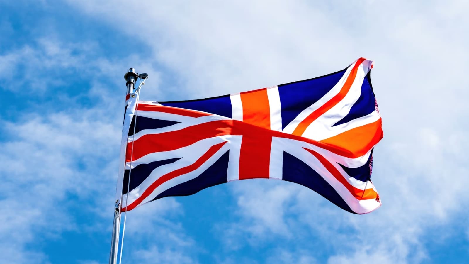 UK Introduces New Laws to Bolster Critical Infrastructure Cyber Defenses Amid Rising Threats
