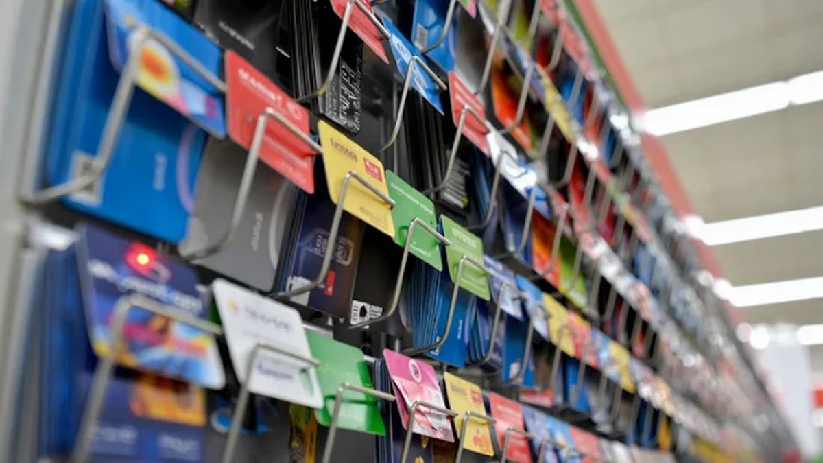 Jingle Thief: A New Threat Actor Targeting Cloud Infrastructures for Gift Card Fraud