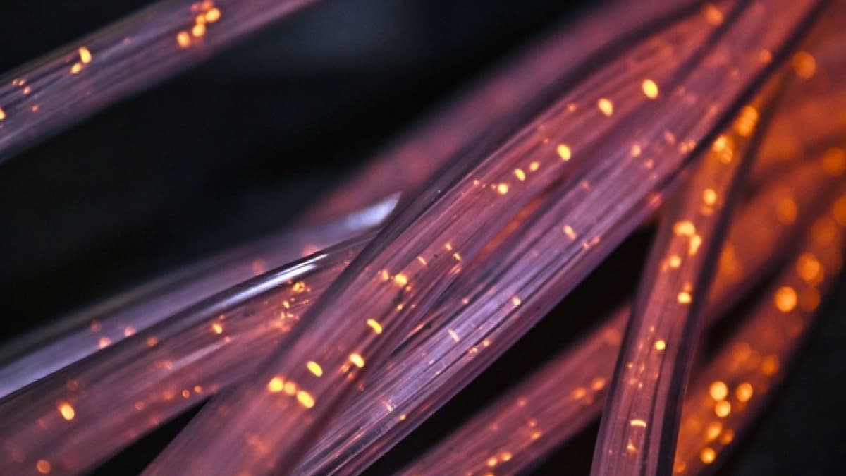 Aisuru Botnet Unleashes Over 1,300 DDoS Attacks with Record 29.7 Tbit/s Peak