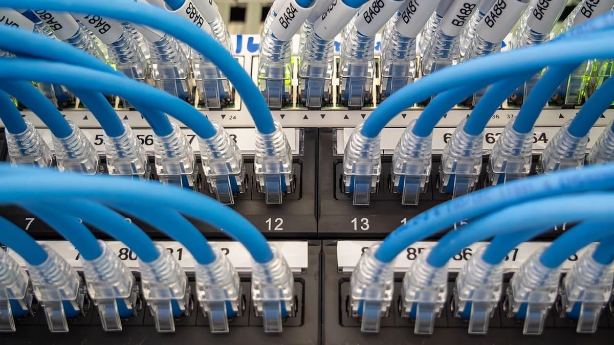 Aeza Hosting Orders Removal of VPN Servers Under Roskomnadzor Pressure